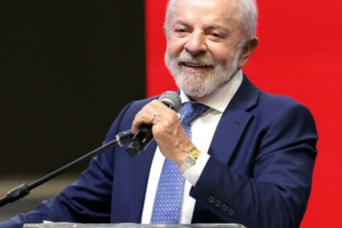 Lula critica EUA e inação da ONU em fórum da Celac