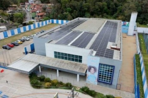 Cotia inaugura usina solar pioneira para energia limpa e economia municipal