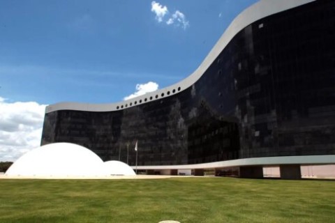 TSE aprova novas regras para o uso de IA nas eleições